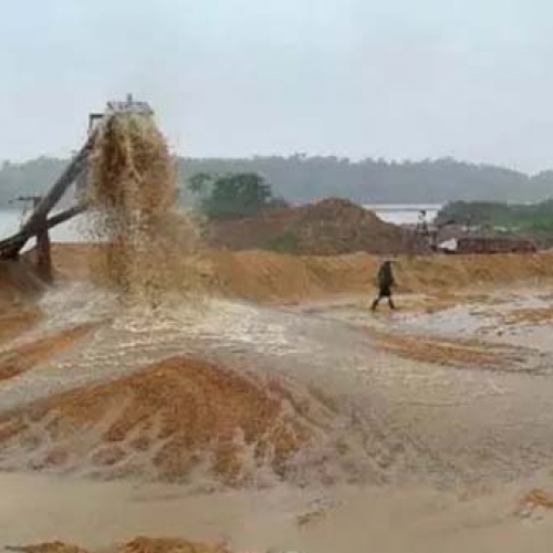 重庆出台采砂新政 最高将面临30万罚款